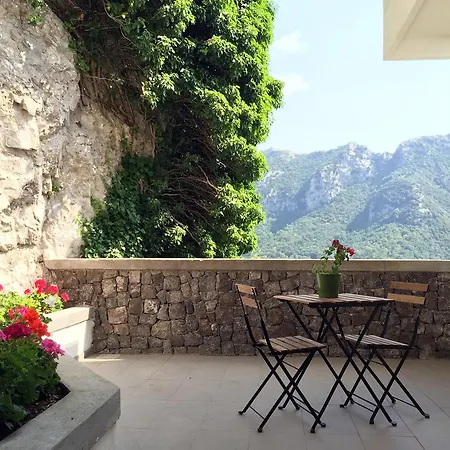 Adagio * Ravello